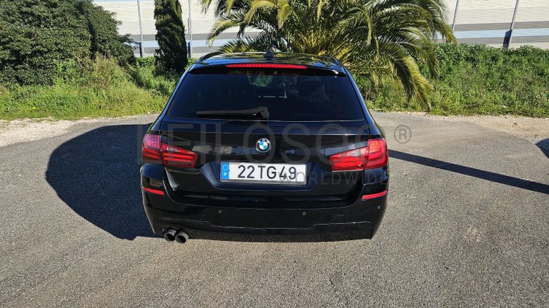 BMW 525d 2.0D bi turbo · Ano 2014