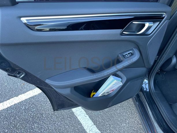 Porsche Macan · Ano 2022