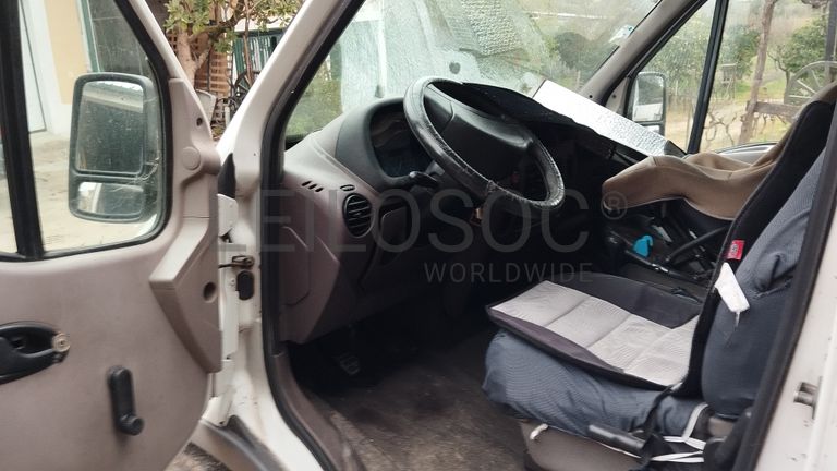 Renault Master 2.5 · Ano 1999