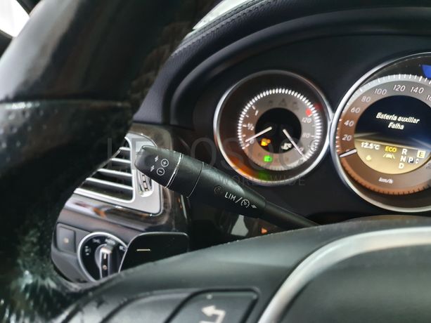 Mercedes-Benz CLS 250 CDI · Ano 2012