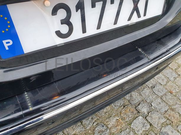 Mercedes-Benz E220 CDI · Ano 2002