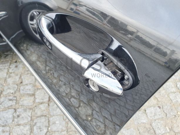 Mercedes-Benz E220 CDI · Ano 2002