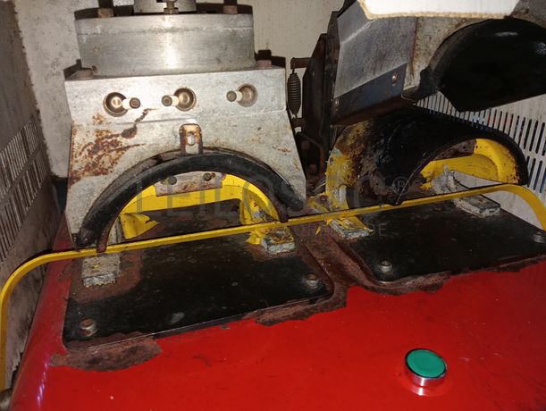 Modificador de bicos · Máquina de montar