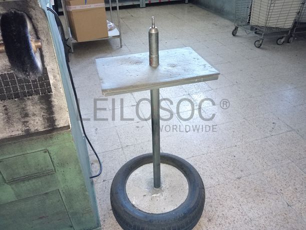 Máquina com ferro de brunir · Diversos