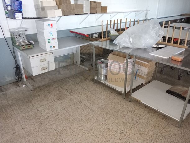 Máquina com ferro de brunir · Diversos