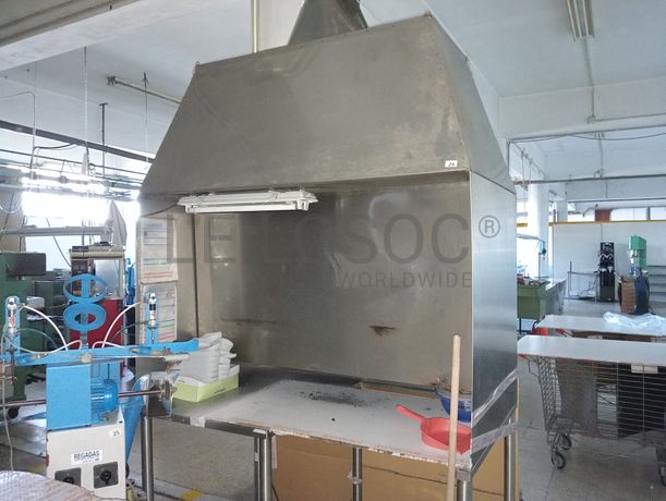 Cabine de extração de cheiros · Máquina de limpar cola