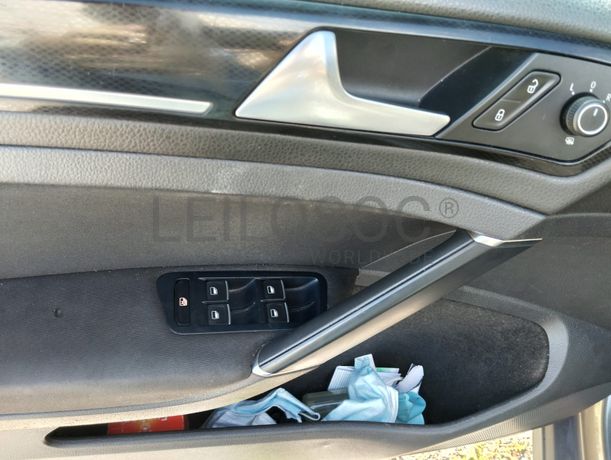 Volkswagen Golf TDI · Ano 2014