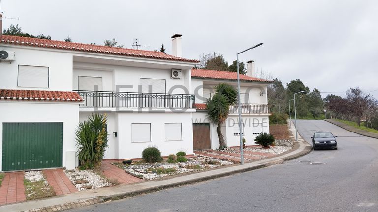 Moradia V4 · Vila Velha de Ródão, Castelo Branco