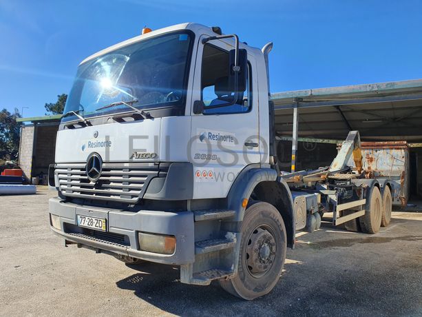 Mercedes-Benz Actros AR GR · Ano 2004
