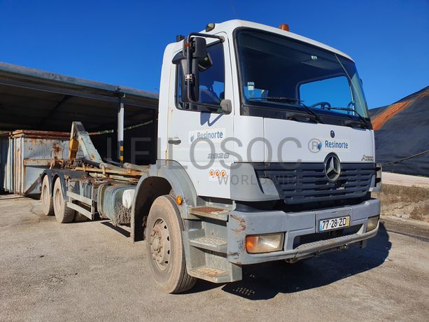 Mercedes-Benz Actros AR GR · Ano 2004