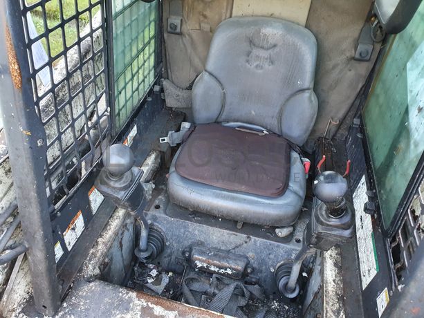 Mini Pá Carregadora