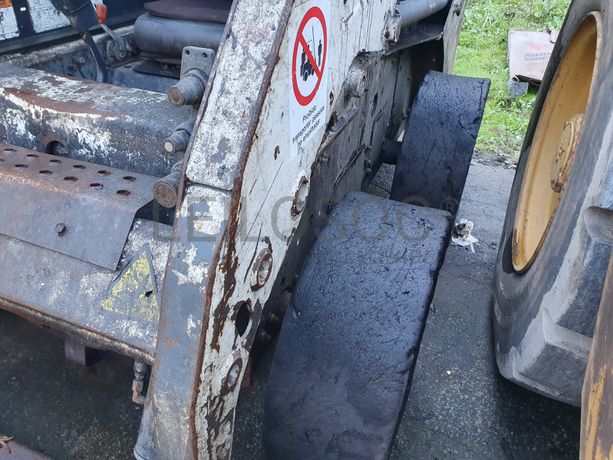 Mini Pá Carregadora