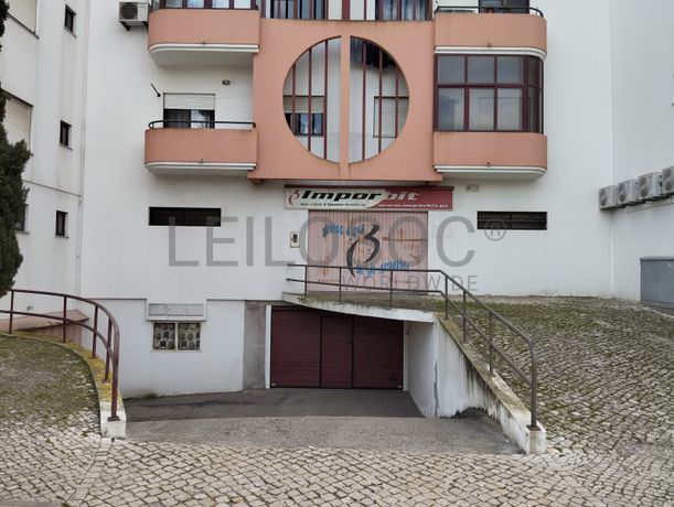 Garagem Fechada · Setúbal