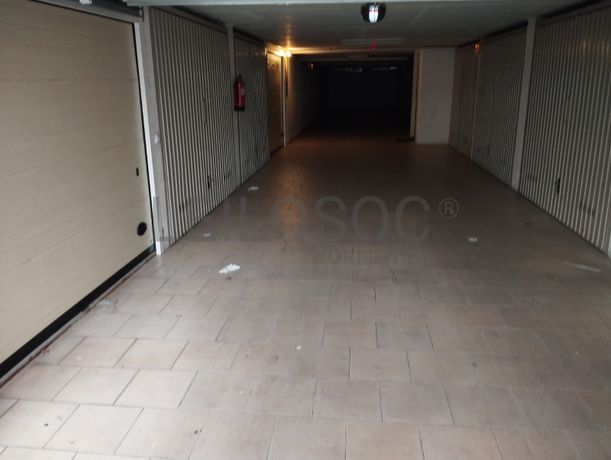 Garagem Fechada · Setúbal