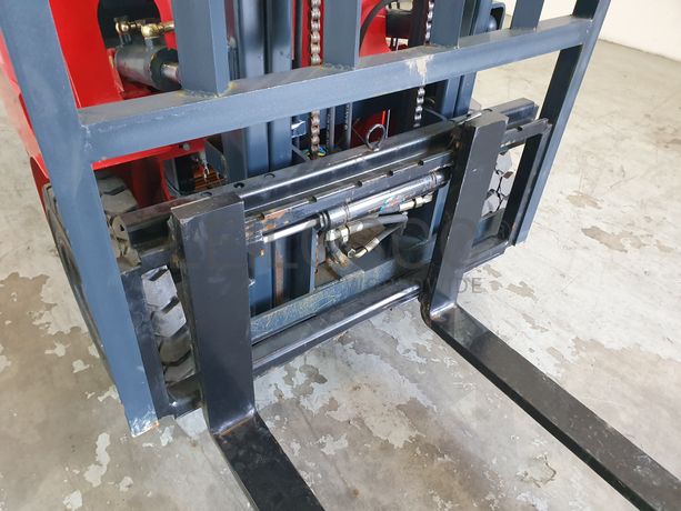 Empilhador Elétrico Kabl · Ano 2022