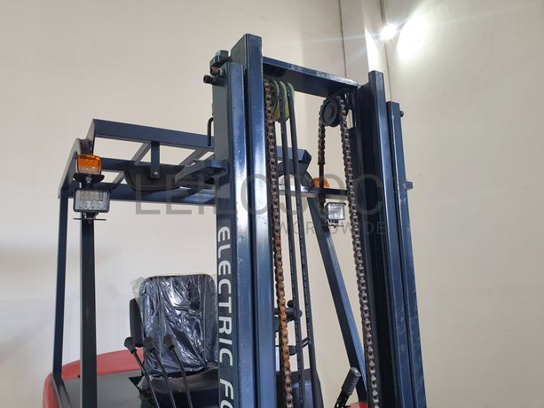 Empilhador Elétrico Kabl · Ano 2022