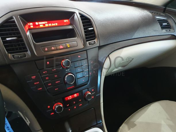 Opel Insígnia · Ano 2010