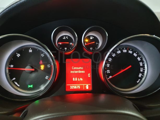 Opel Insígnia · Ano 2010