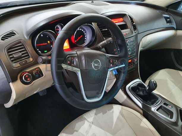 Opel Insígnia · Ano 2010