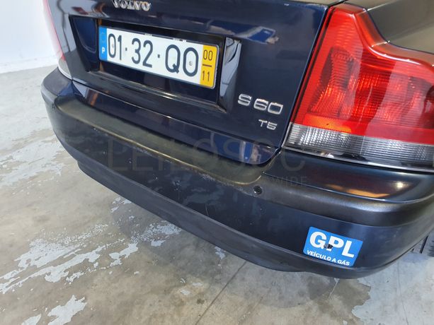 Volvo S60 · Ano 2000