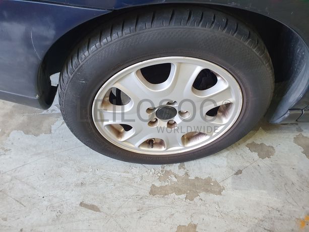 Volvo S60 · Ano 2000