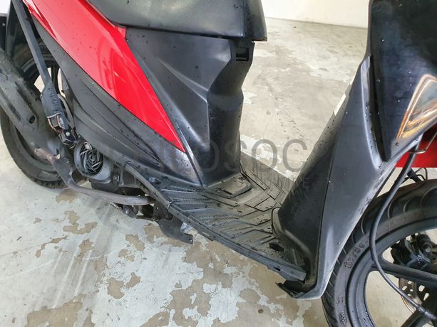 Motociclo Suzuki UK 110 Address · Ano 2015