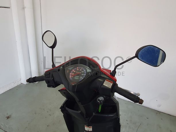 Motociclo Suzuki UK 110 Address · Ano 2015