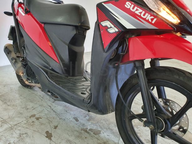 Motociclo Suzuki UK 110 Address · Ano 2015