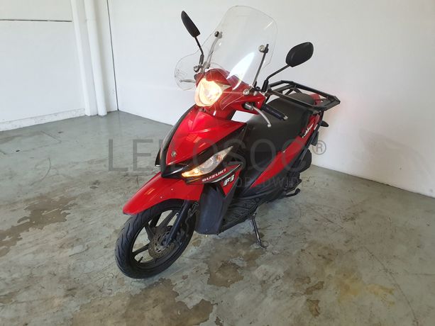 Motociclo Suzuki UK 110 Address · Ano 2015