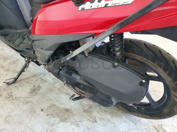 Motociclo Suzuki UK 110 Address · Ano 2015