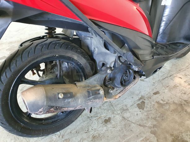 Motociclo Suzuki UK 110 Address · Ano 2015