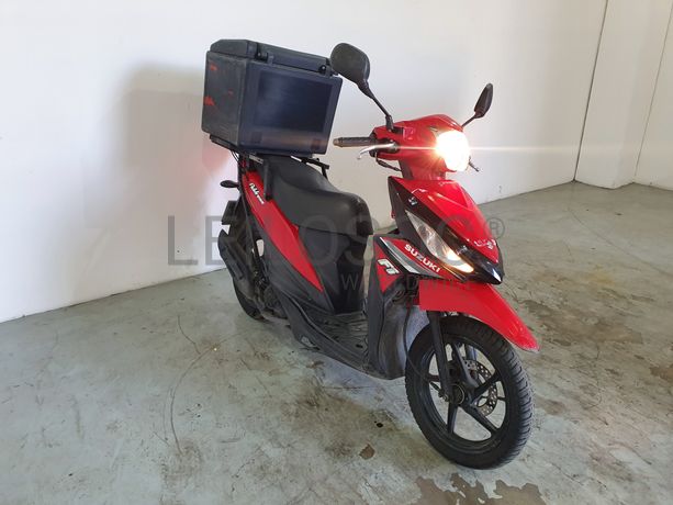 Motociclo Suzuki UK 110 Address · Ano 2015