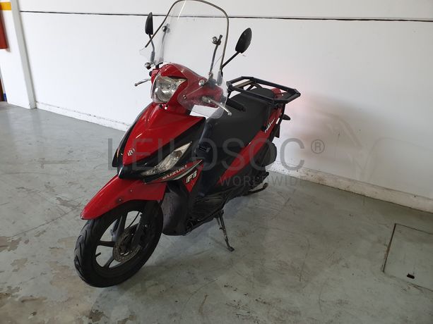 Motociclo Suzuki UK 110 Address · Ano 2015