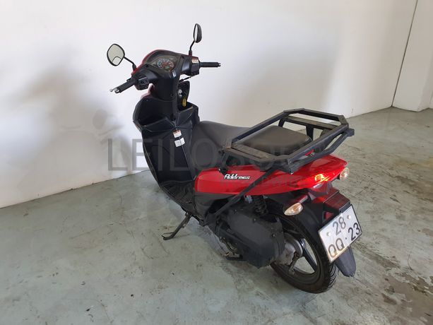 Motociclo Suzuki UK 110 Address · Ano 2015