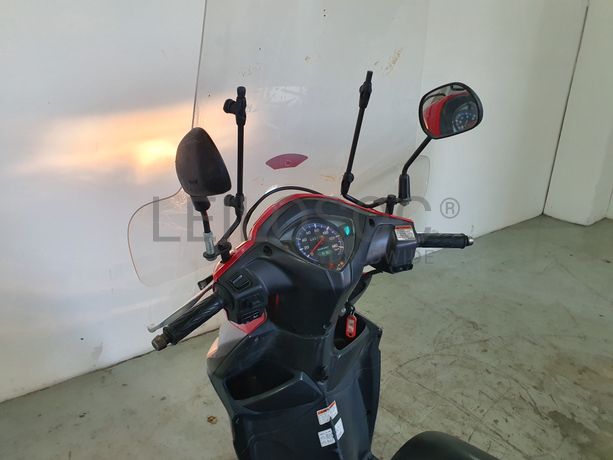 Motociclo Suzuki UK 110 Address · Ano 2015