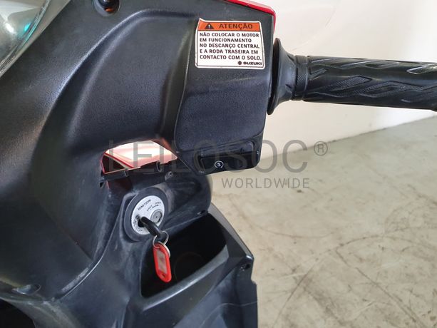 Motociclo Suzuki UK 110 Address · Ano 2015