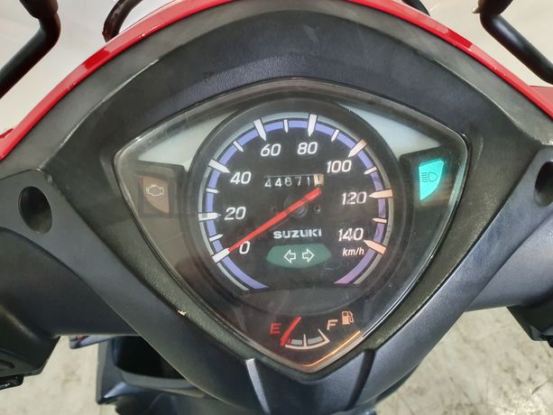 Motociclo Suzuki UK 110 Address · Ano 2015