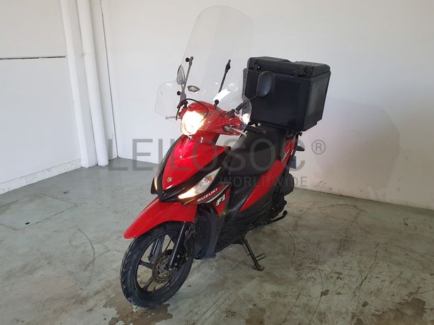 Motociclo Suzuki UK 110 Address · Ano 2016