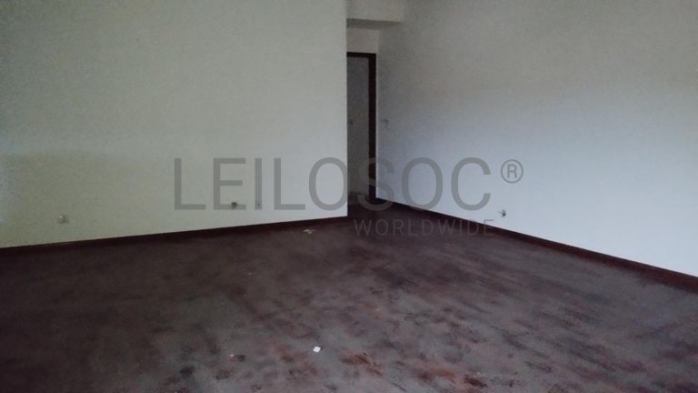 LIQUIDAÇÃO DE FUNDO | APARTAMENTO T4