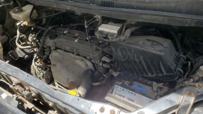 Toyota Noah · Ano 2002