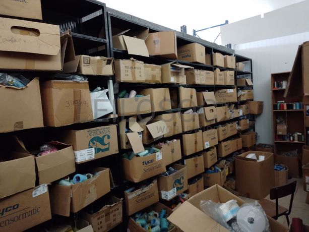 Estanteria · Equipamento Escritório · Diversos