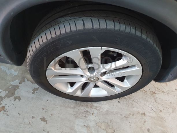 Nissan Juke 1.6 T 4x4 M-CVT · Ano 2011