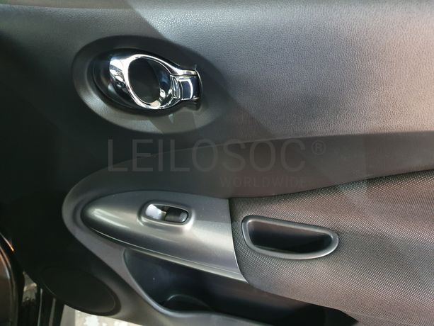 Nissan Juke 1.6 T 4x4 M-CVT · Ano 2011