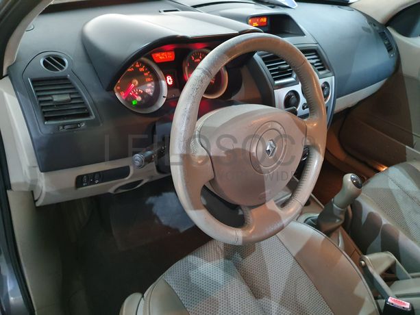Renault Mégane · Ano 2003