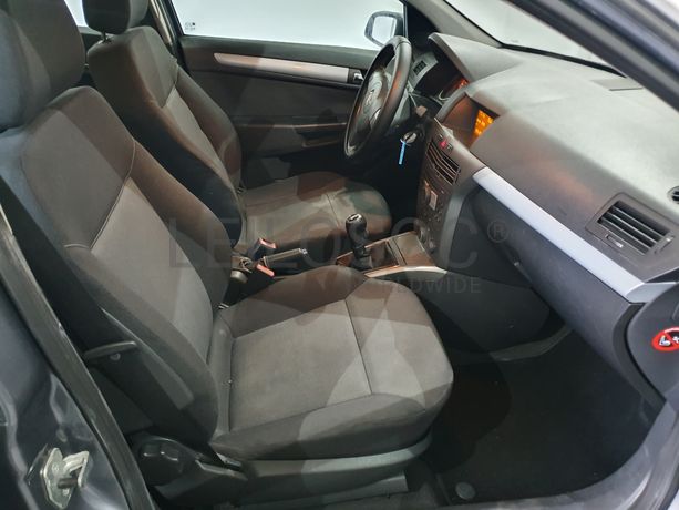 Opel Astra · Ano 2006