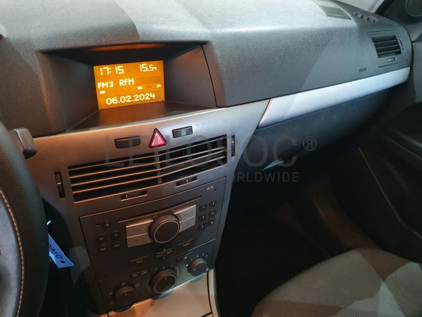 Opel Astra · Ano 2006