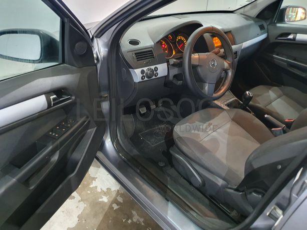 Opel Astra · Ano 2006