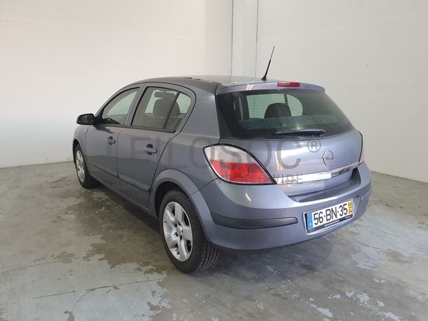 Opel Astra · Ano 2006