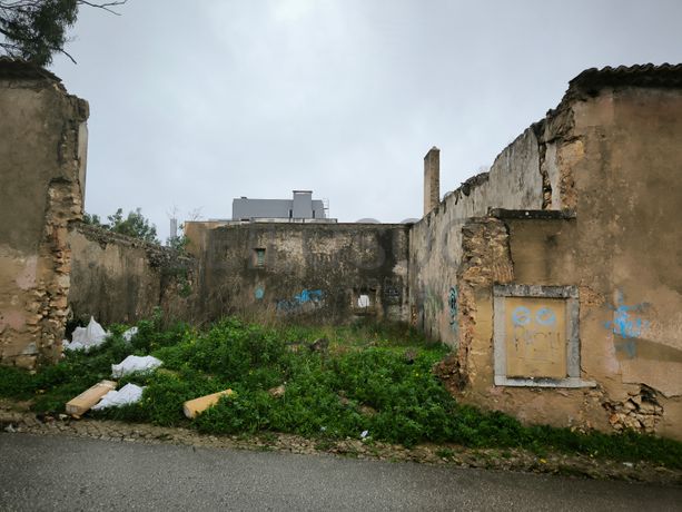 Moradia (Ruinas) · Vila Franca de Xira