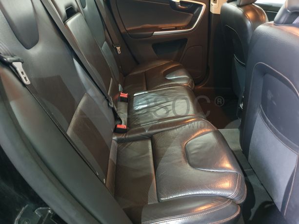 Volvo XC60 · Ano 2010